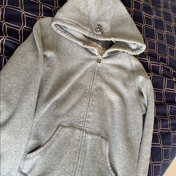 TNA sports wear zip up sweater size Small. - Picture 4 of 4